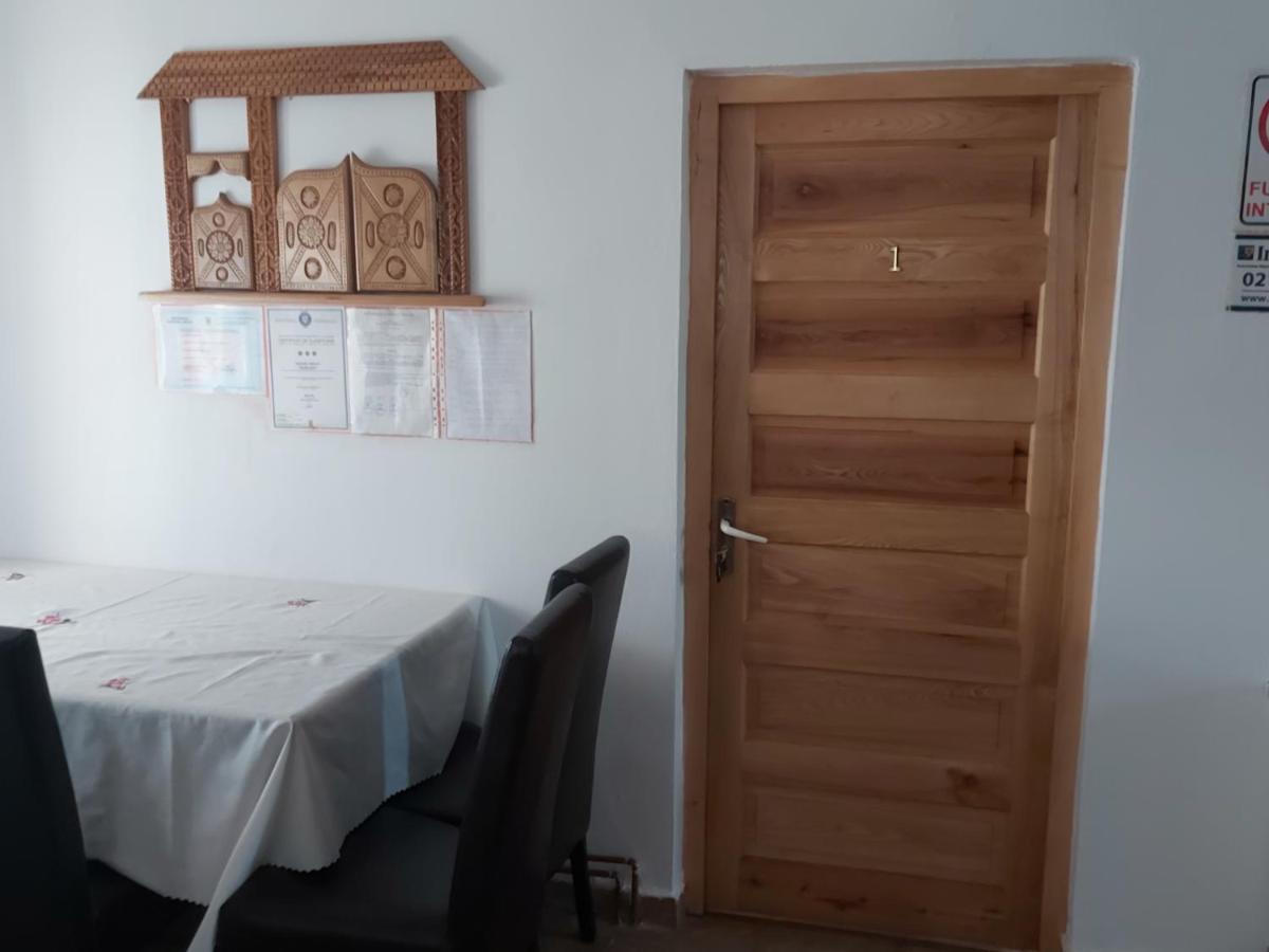 Pensiunea Schilacy Grosii Tiblesului Dış mekan fotoğraf